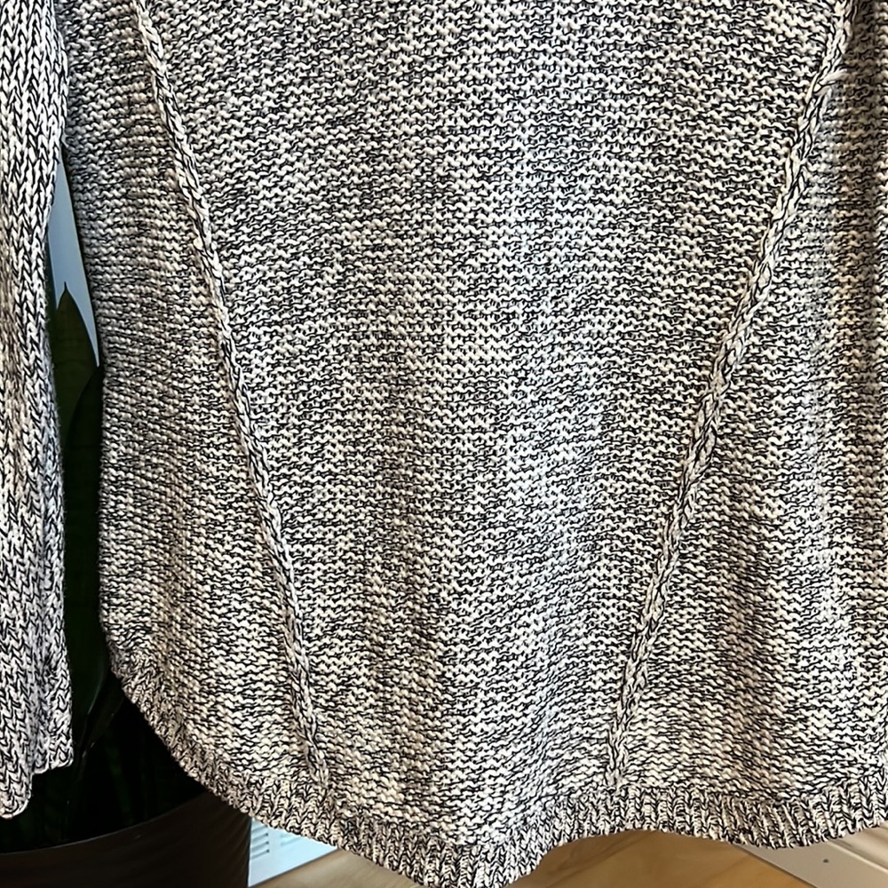 Reitmans Knit Sweater - Picture 6 of 9